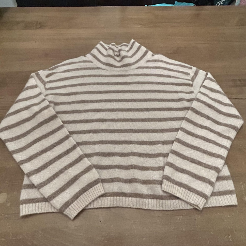 Halston Heritage Cream and Taupe Striped Two-Ply Cashmere Turtleneck Sweater